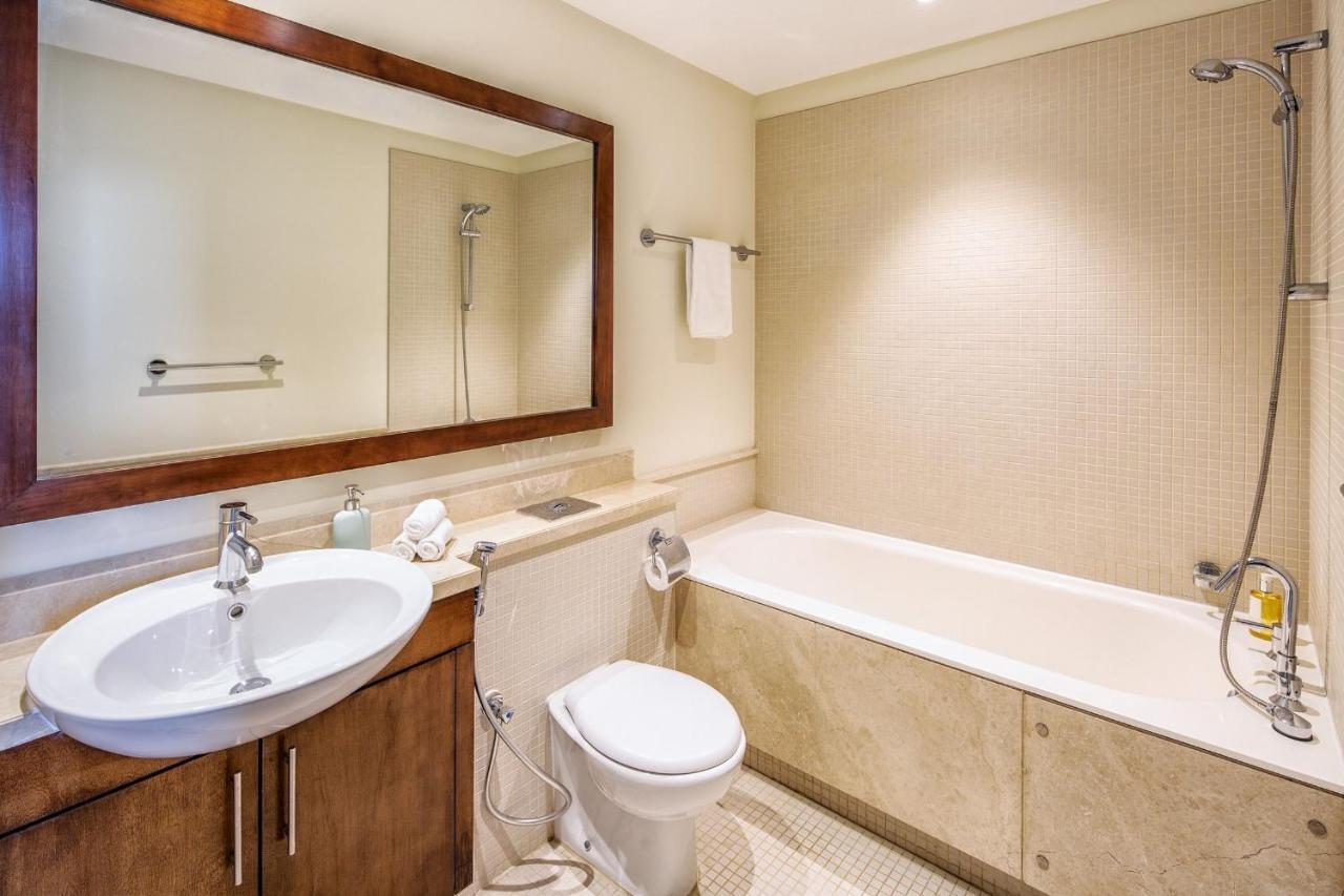 Nasma Luxury Stays - Fantastic Burj Khalifa View From This Fancy Condo Dubai Eksteriør billede
